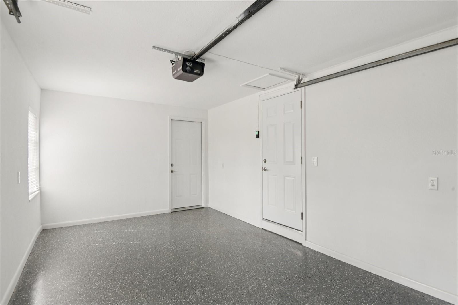 Image 29 of 38 For 6882 Pinehurst Drive