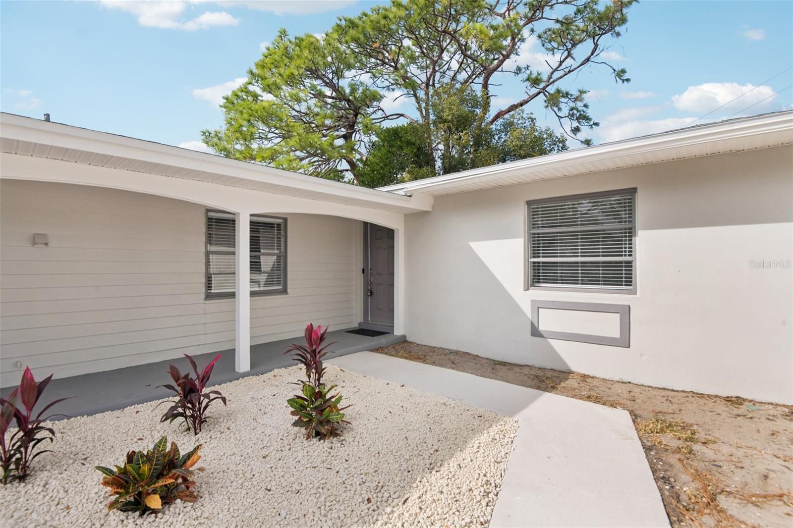 Image 3 of 38 For 6882 Pinehurst Drive