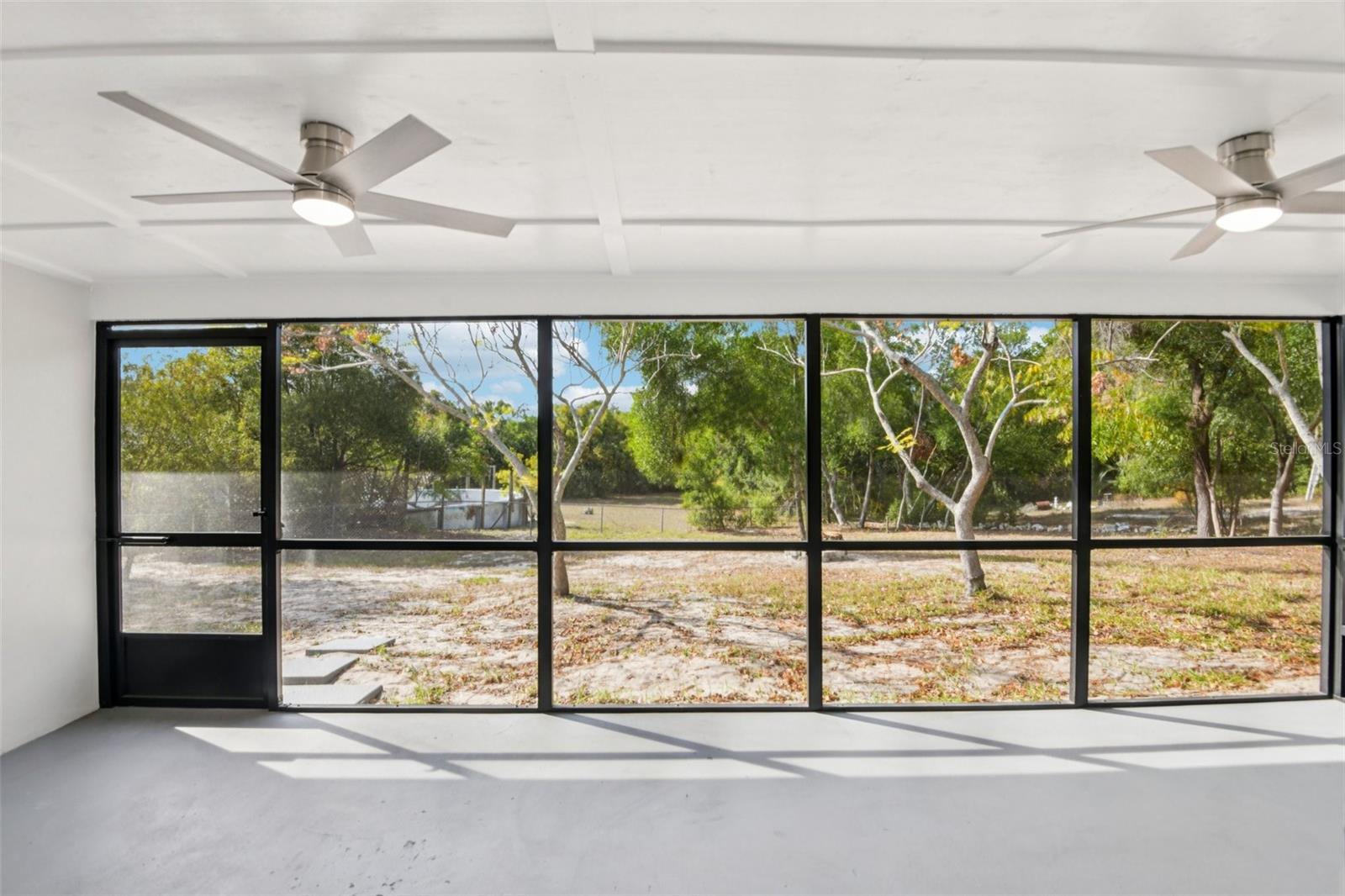 Image 30 of 38 For 6882 Pinehurst Drive