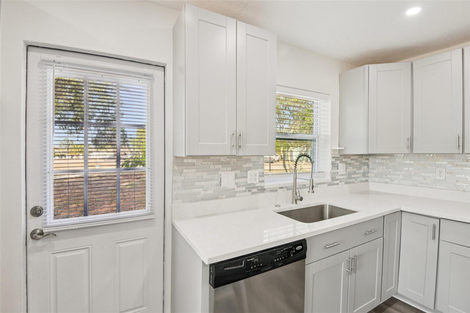 Image 9 of 38 For 6882 Pinehurst Drive