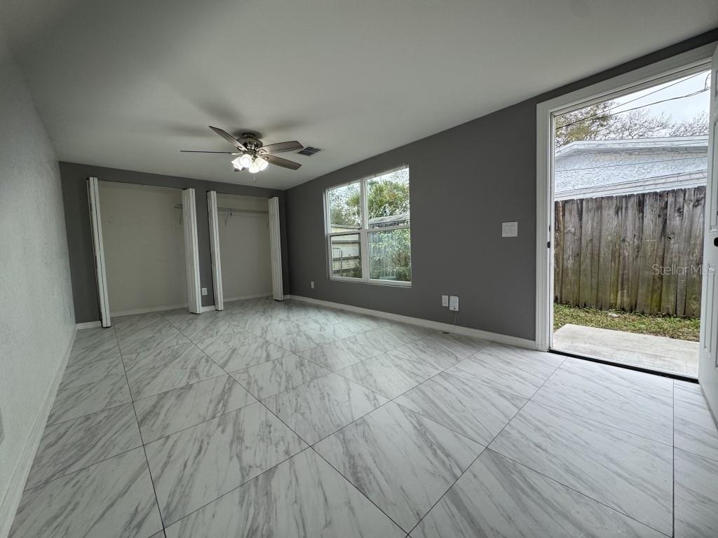 Image 10 of 48 For 427 Donald Street