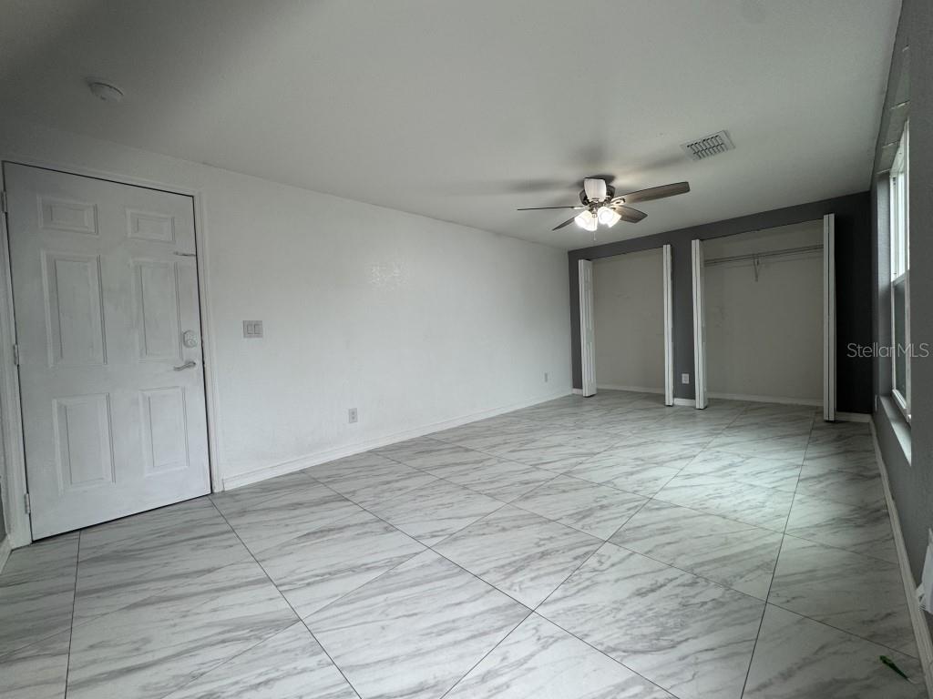 Image 8 of 48 For 427 Donald Street