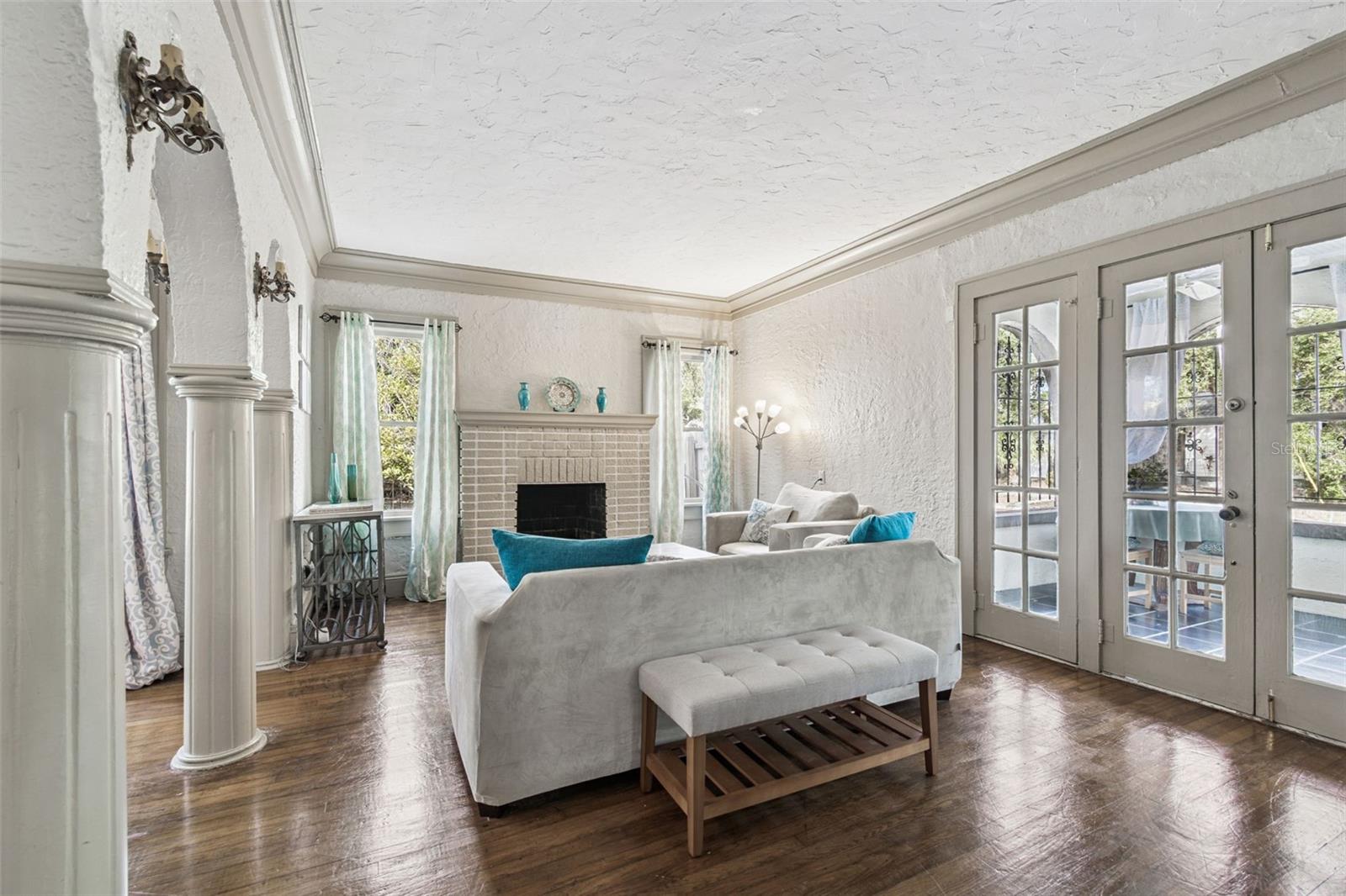 Image 13 of 84 For 4326 3rd Avenue S