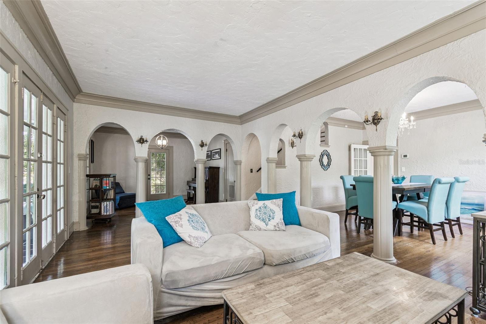 Image 14 of 84 For 4326 3rd Avenue S