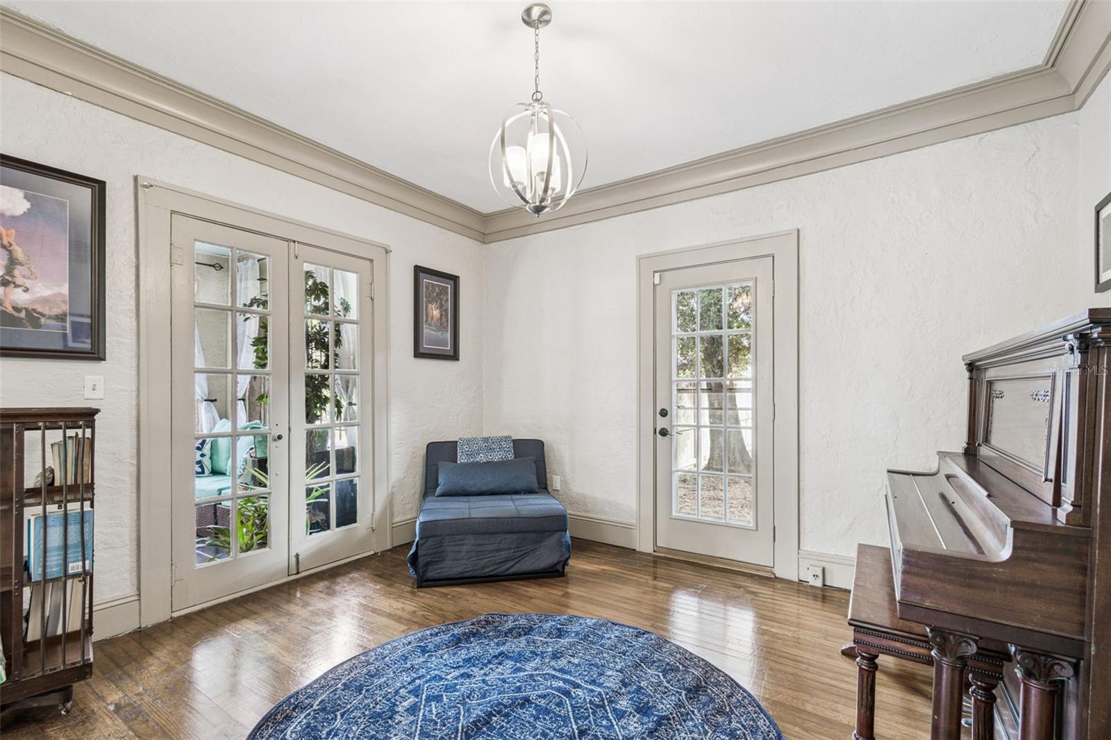 Image 16 of 84 For 4326 3rd Avenue S