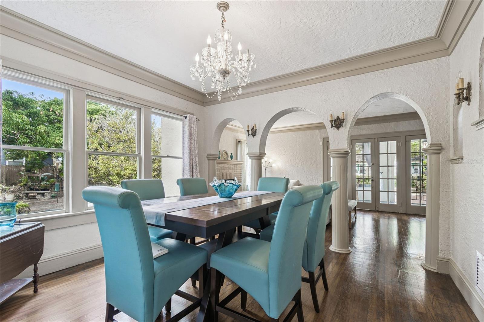 Image 21 of 84 For 4326 3rd Avenue S