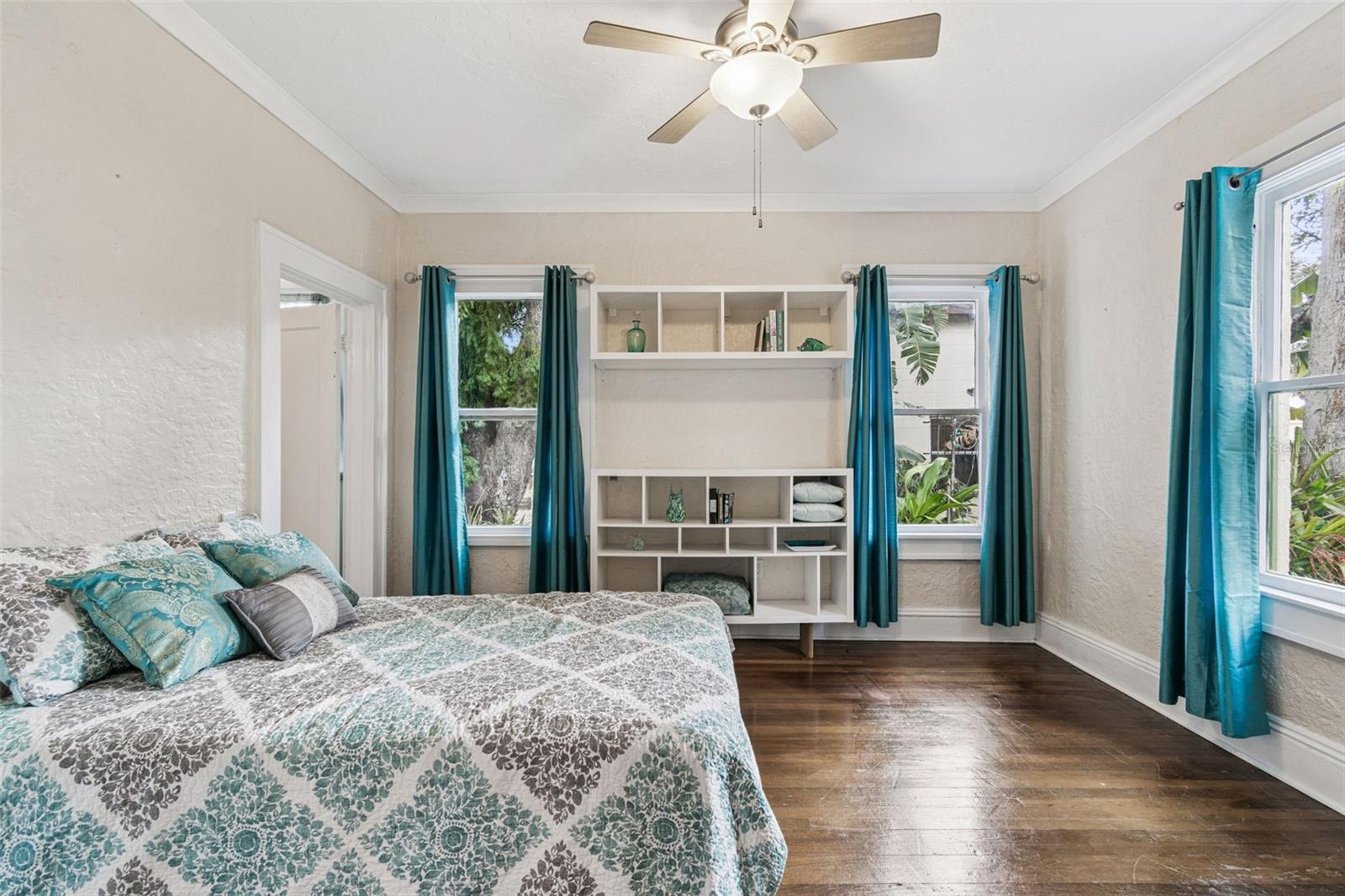 Image 28 of 84 For 4326 3rd Avenue S