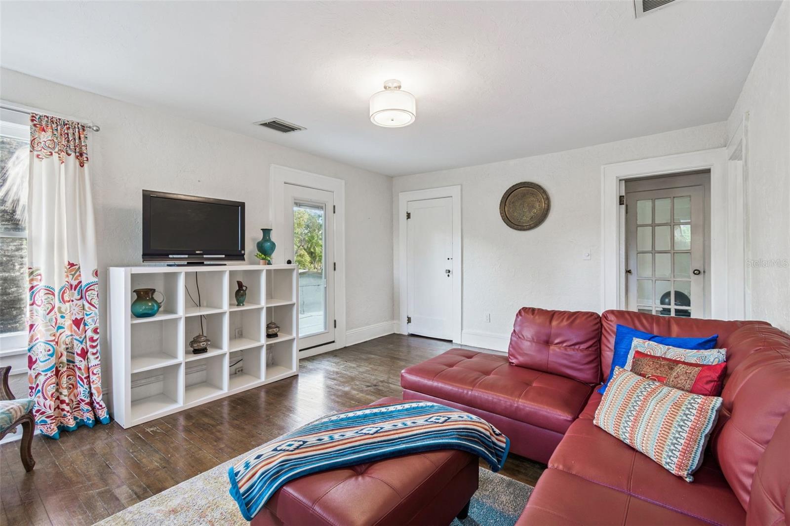 Image 39 of 84 For 4326 3rd Avenue S