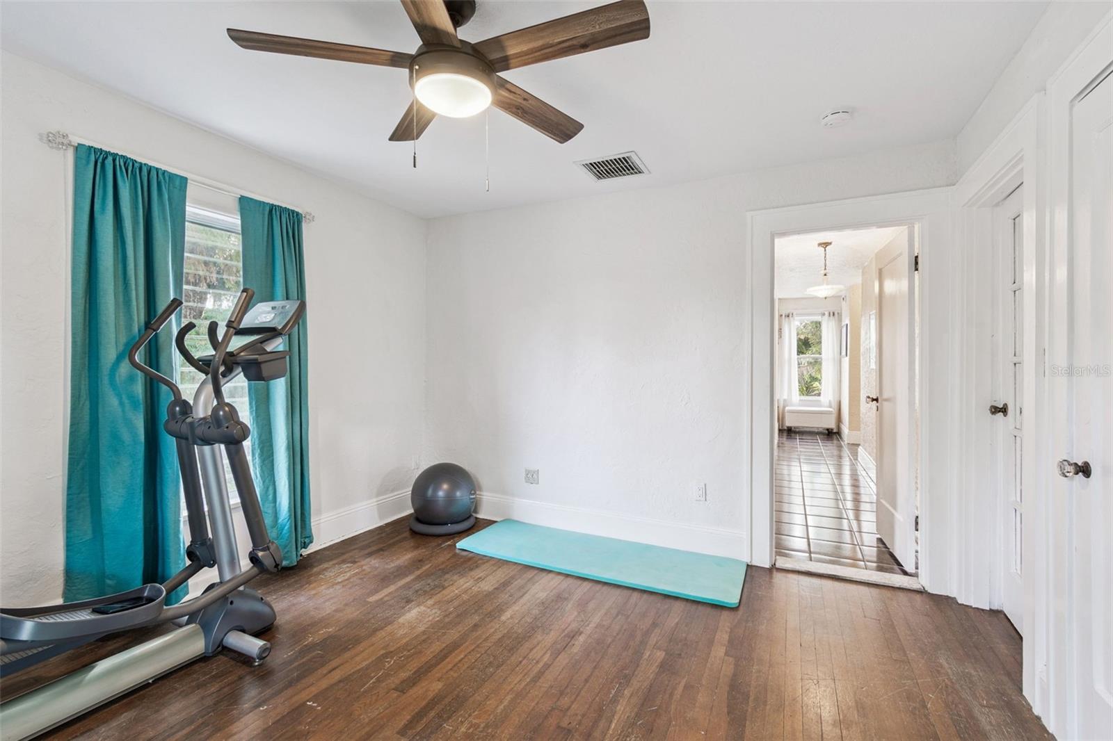 Image 42 of 84 For 4326 3rd Avenue S