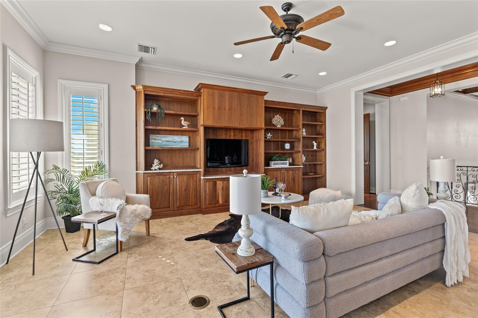 Image 16 of 65 For 1976 Kansas Avenue Ne