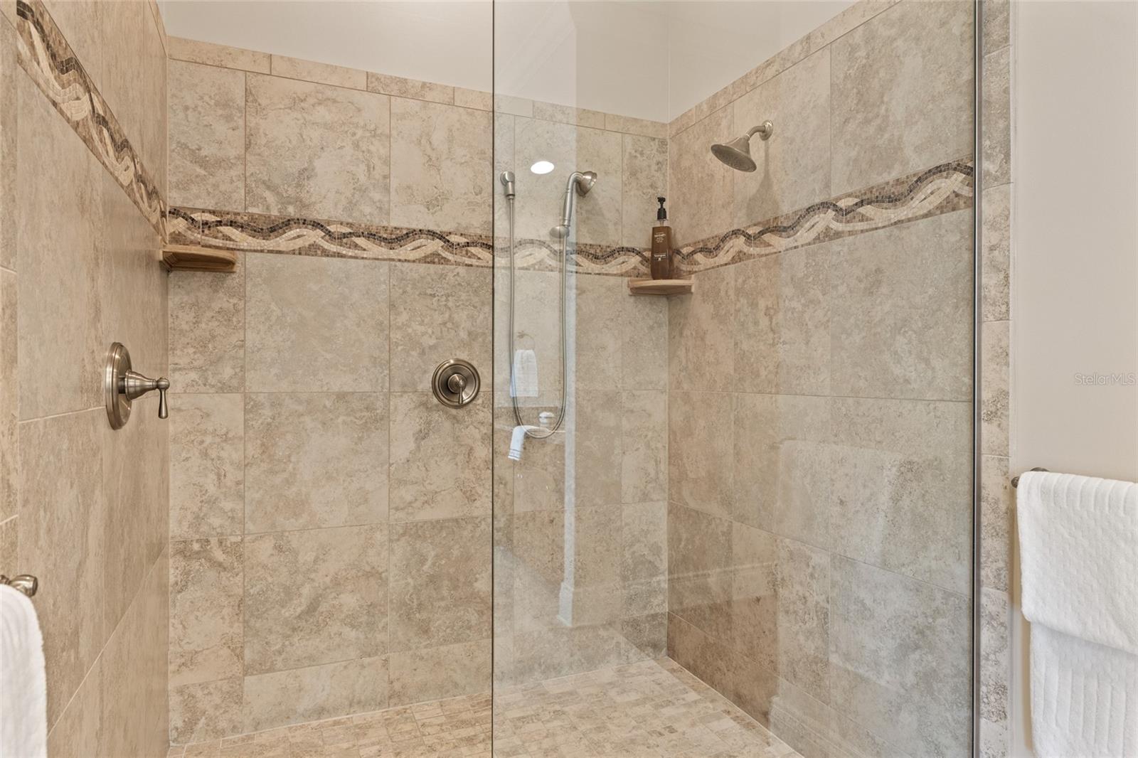 Image 28 of 65 For 1976 Kansas Avenue Ne