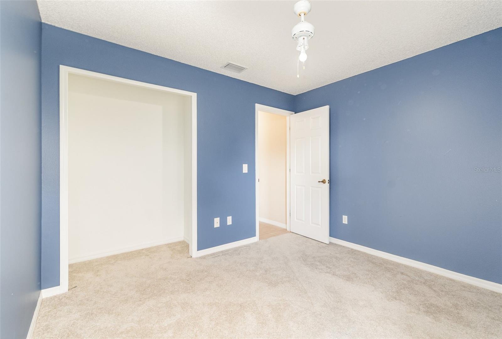 Image 19 of 27 For 6036 Brookhill Cir