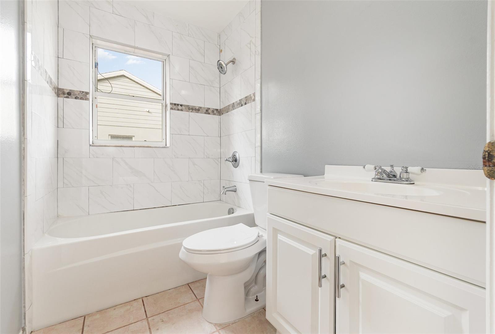 Image 22 of 27 For 6036 Brookhill Cir