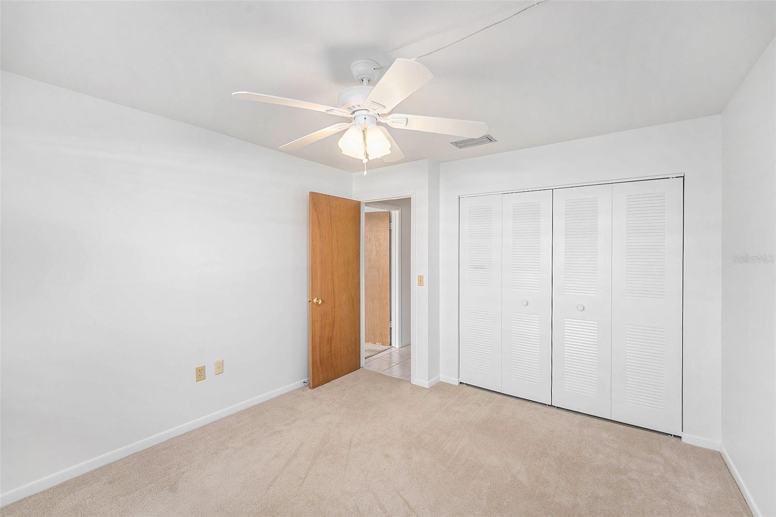 Image 28 of 37 For 5623 80th Street N 211