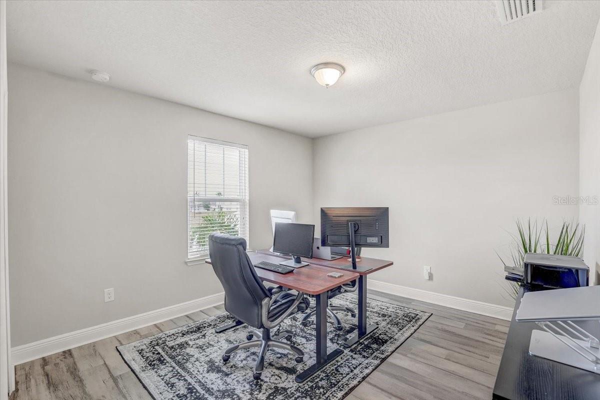 Image 33 of 47 For 11909 Bahia Valley Drive