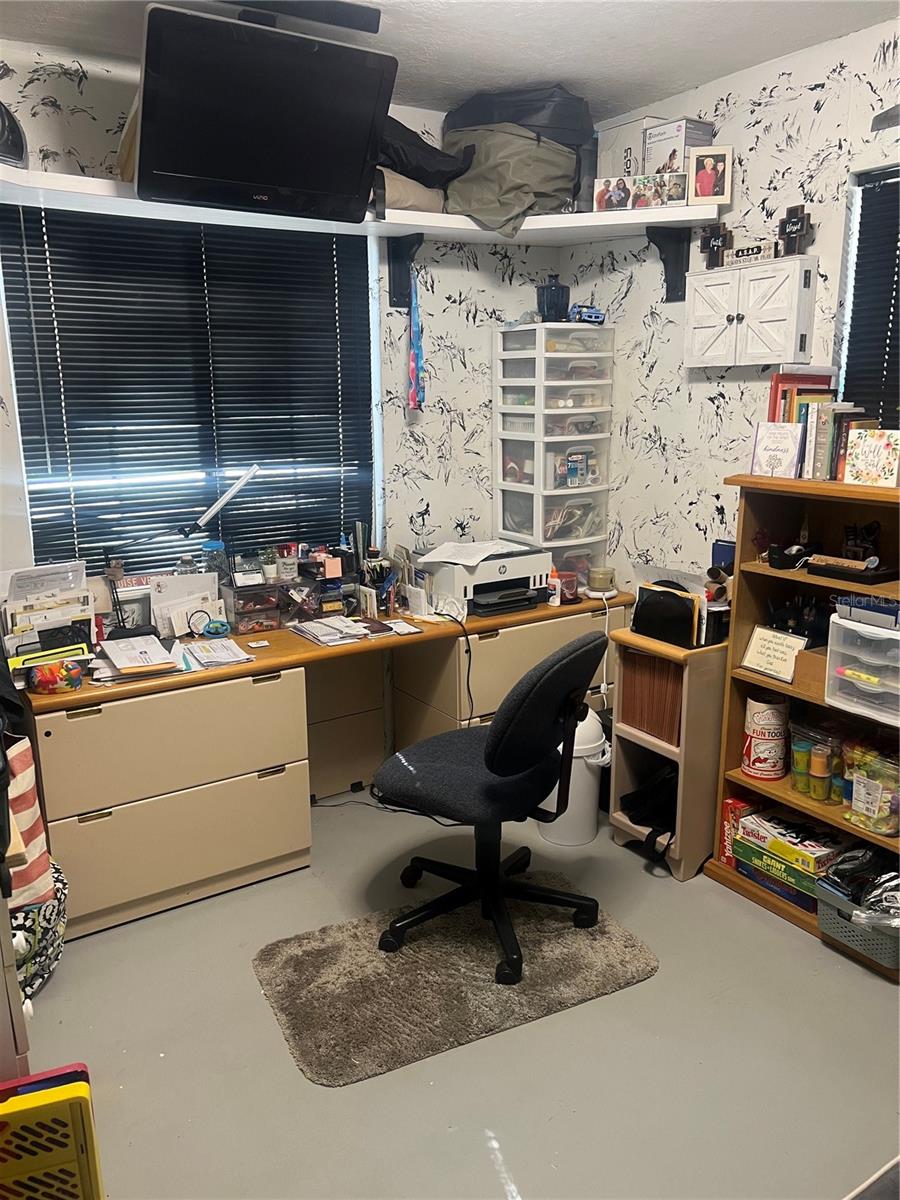 Image 9 of 23 For 4224 Bird Street