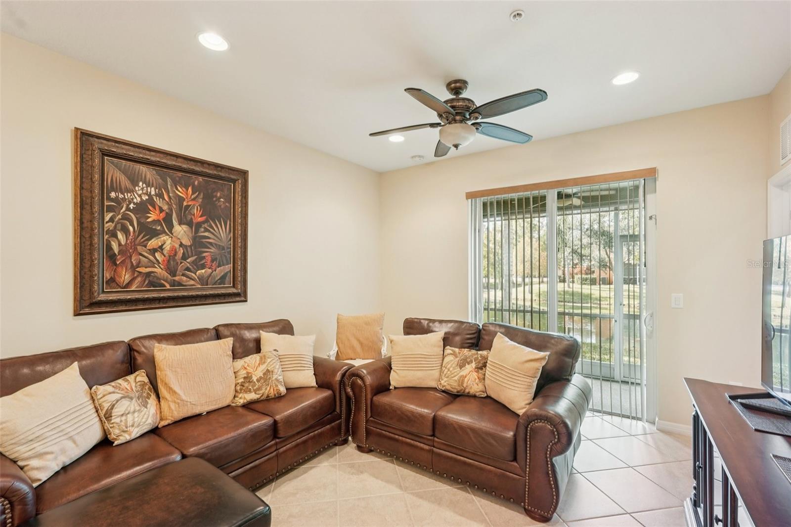 Image 3 of 24 For 7935 Moonstone Drive 26-101