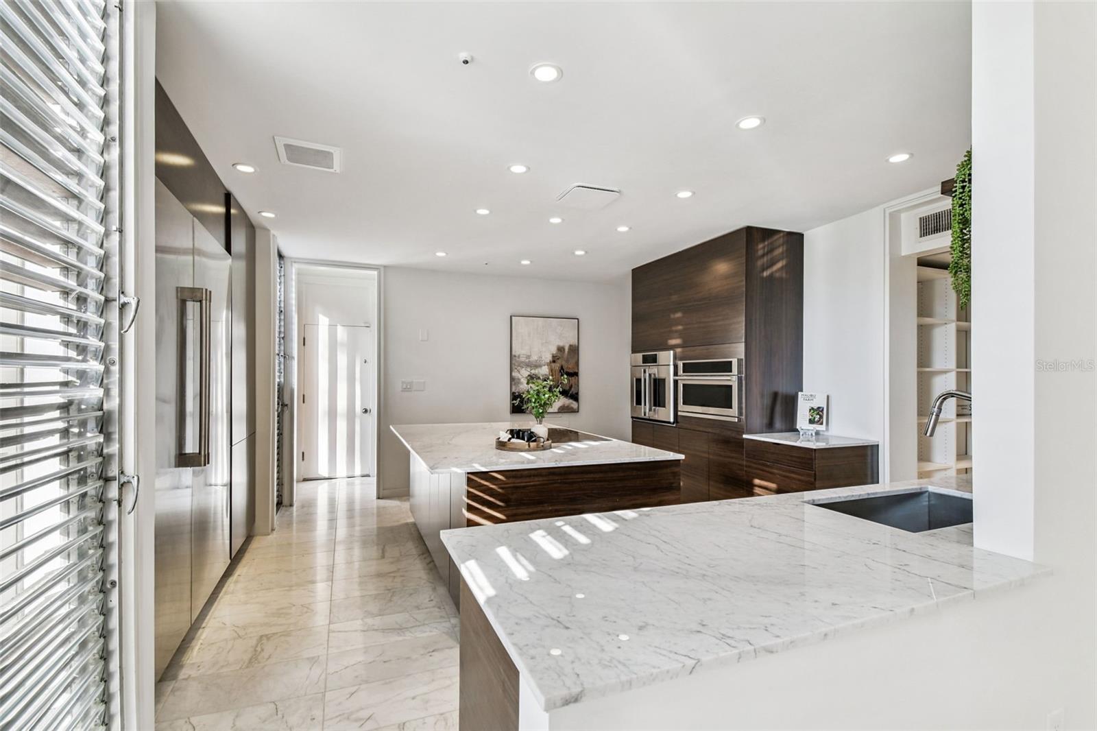 Image 19 of 87 For 41 Bering Street