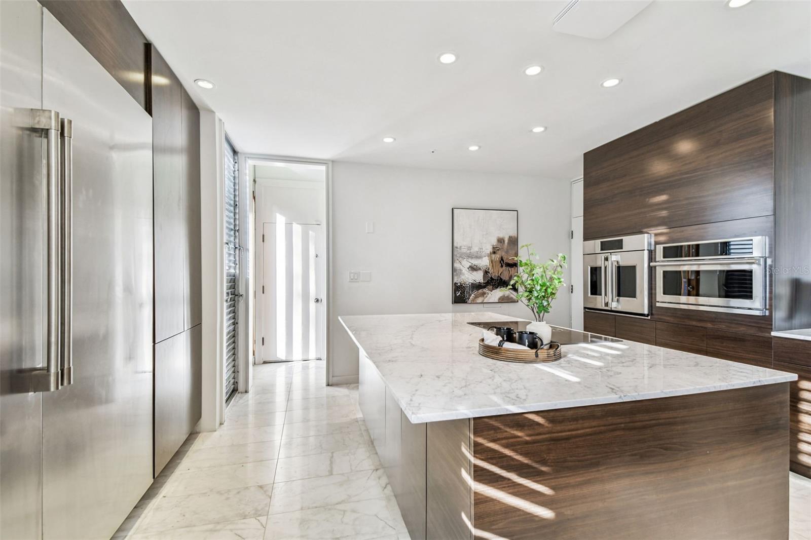 Image 20 of 87 For 41 Bering Street