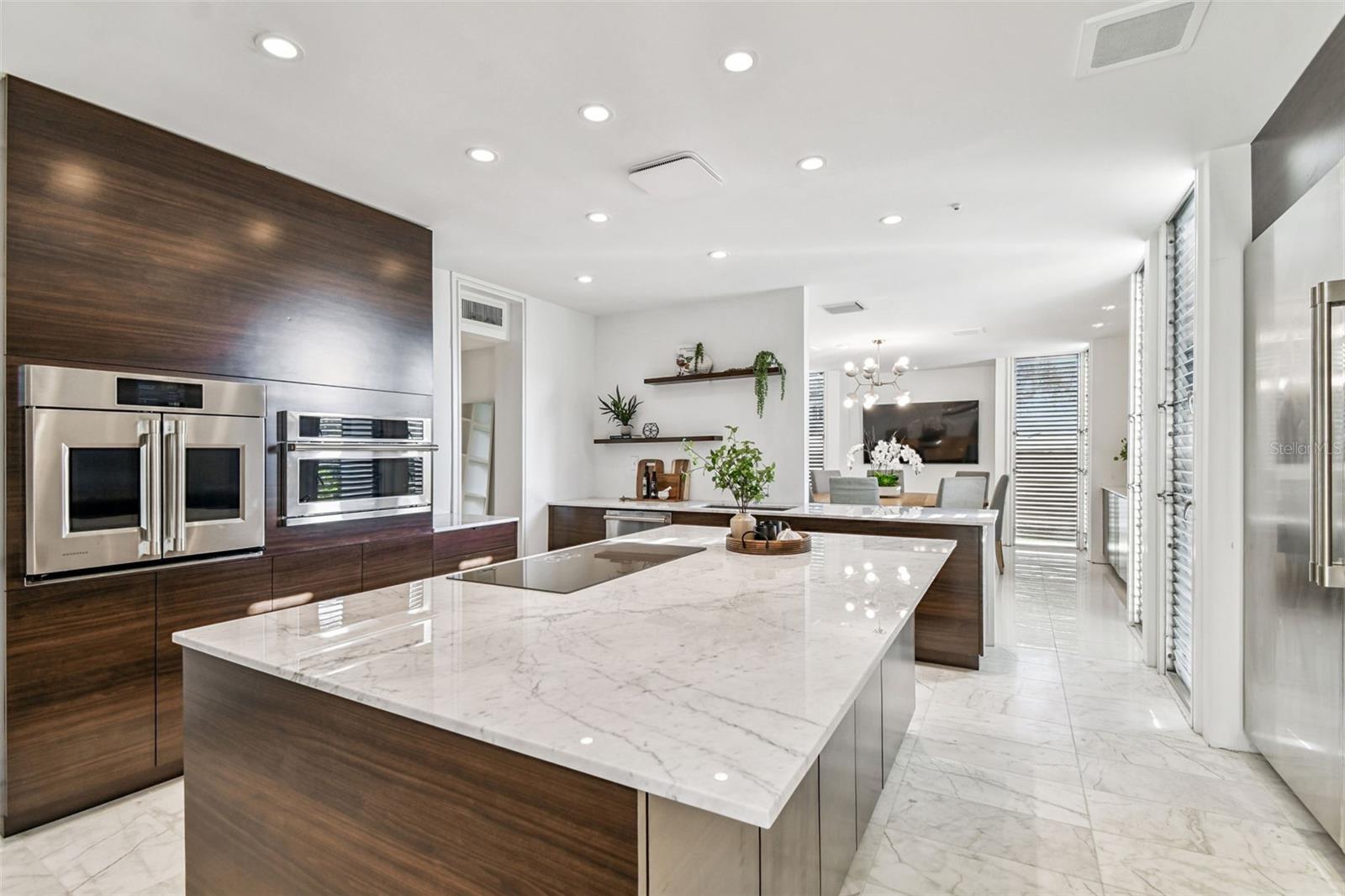 Image 25 of 87 For 41 Bering Street