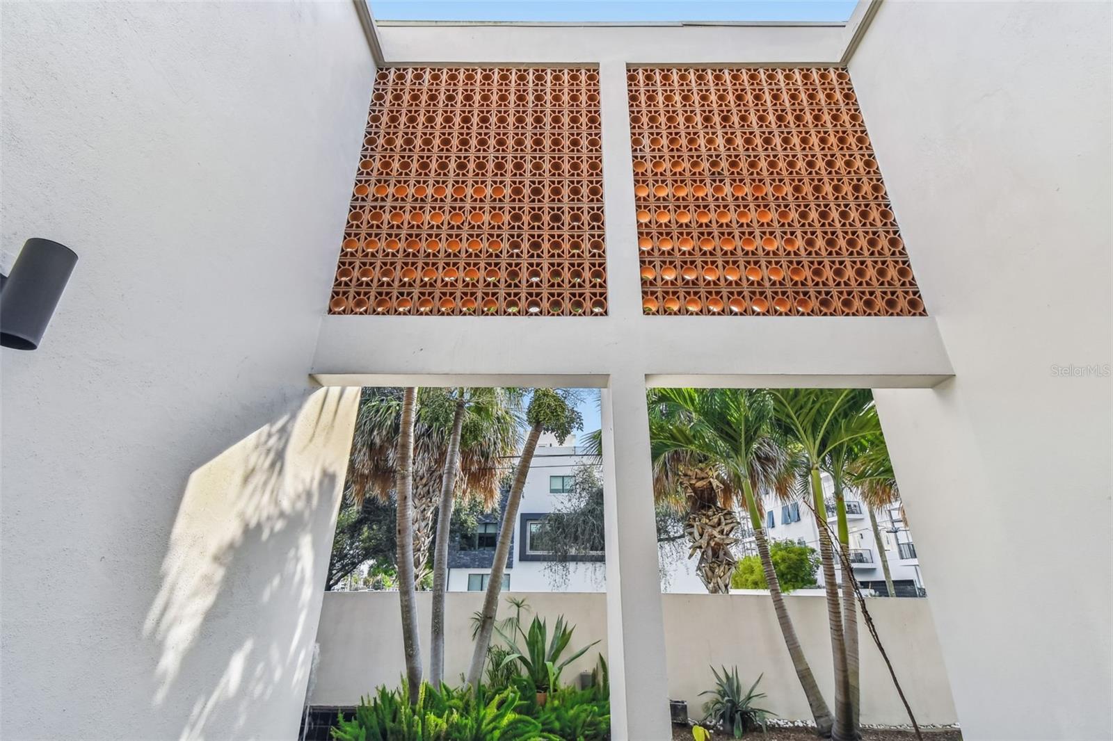 Image 34 of 87 For 41 Bering Street