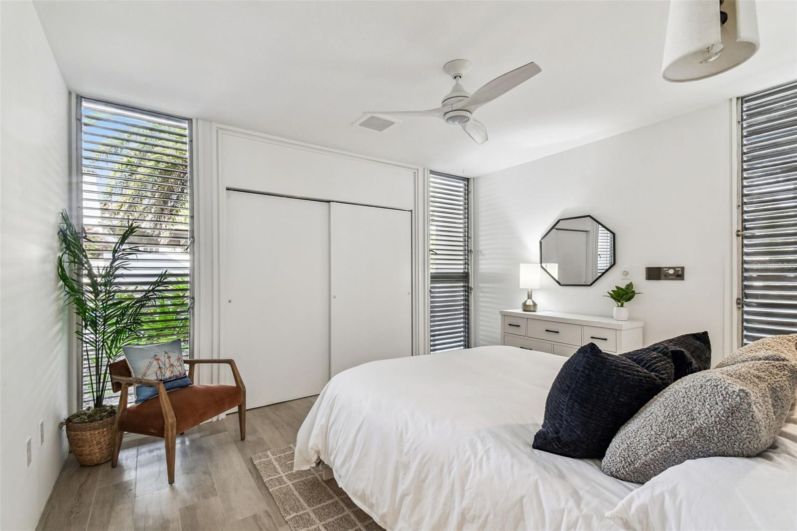 Image 44 of 87 For 41 Bering Street