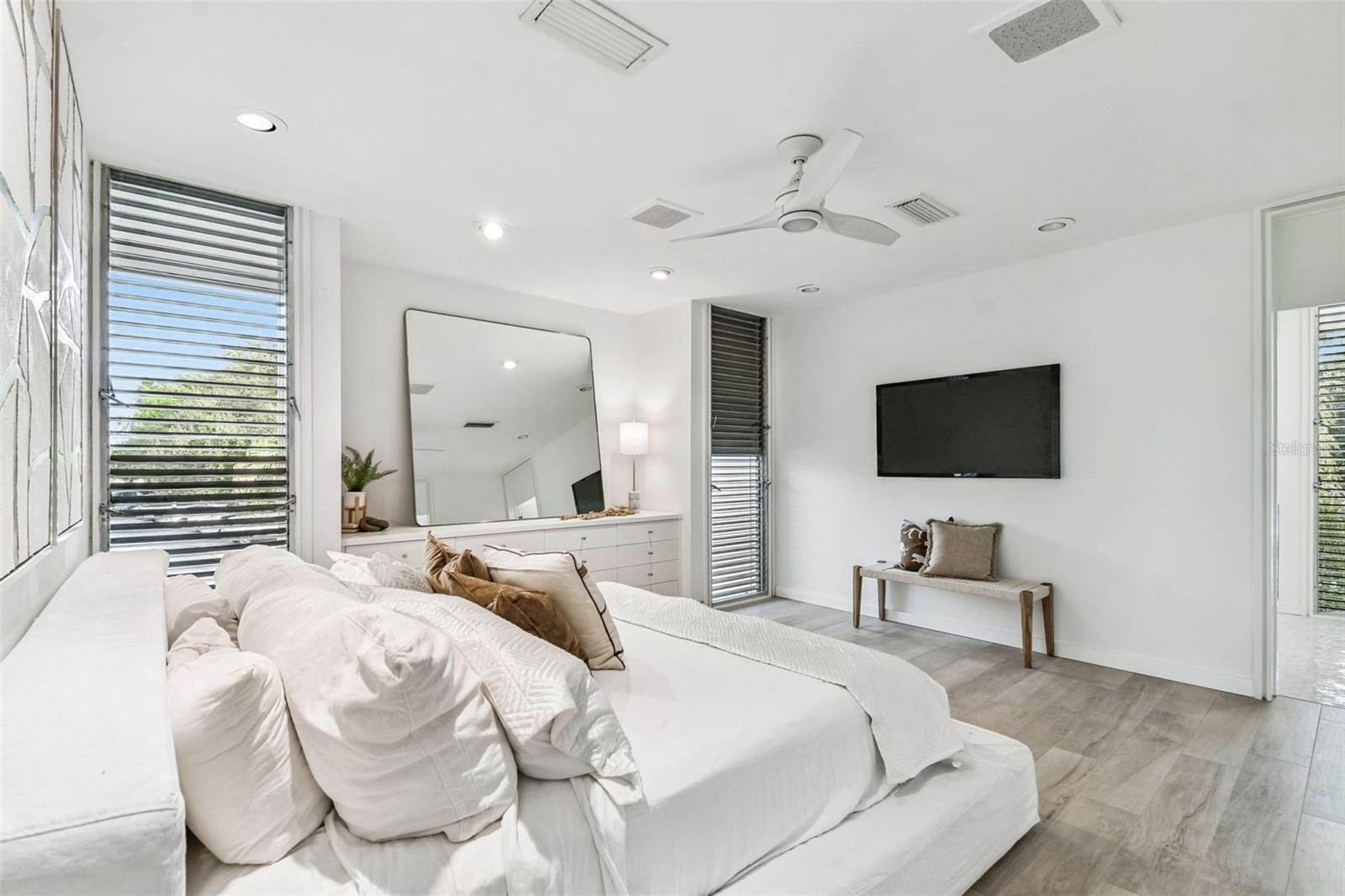 Image 49 of 87 For 41 Bering Street