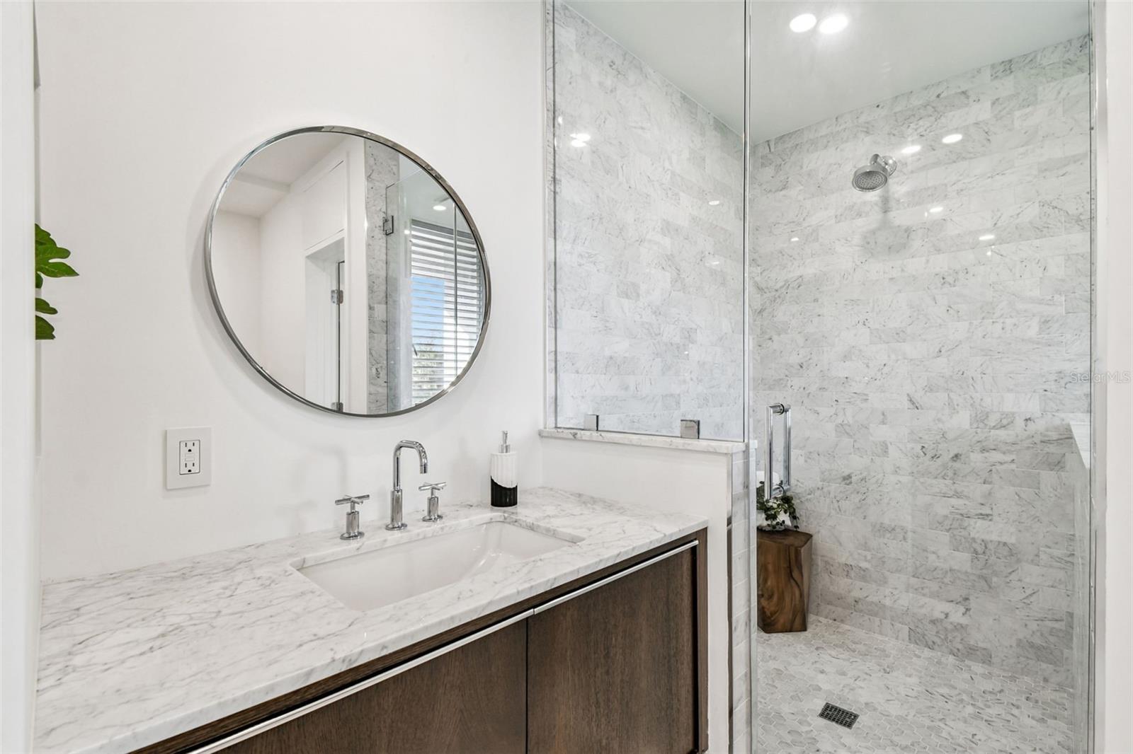 Image 50 of 87 For 41 Bering Street