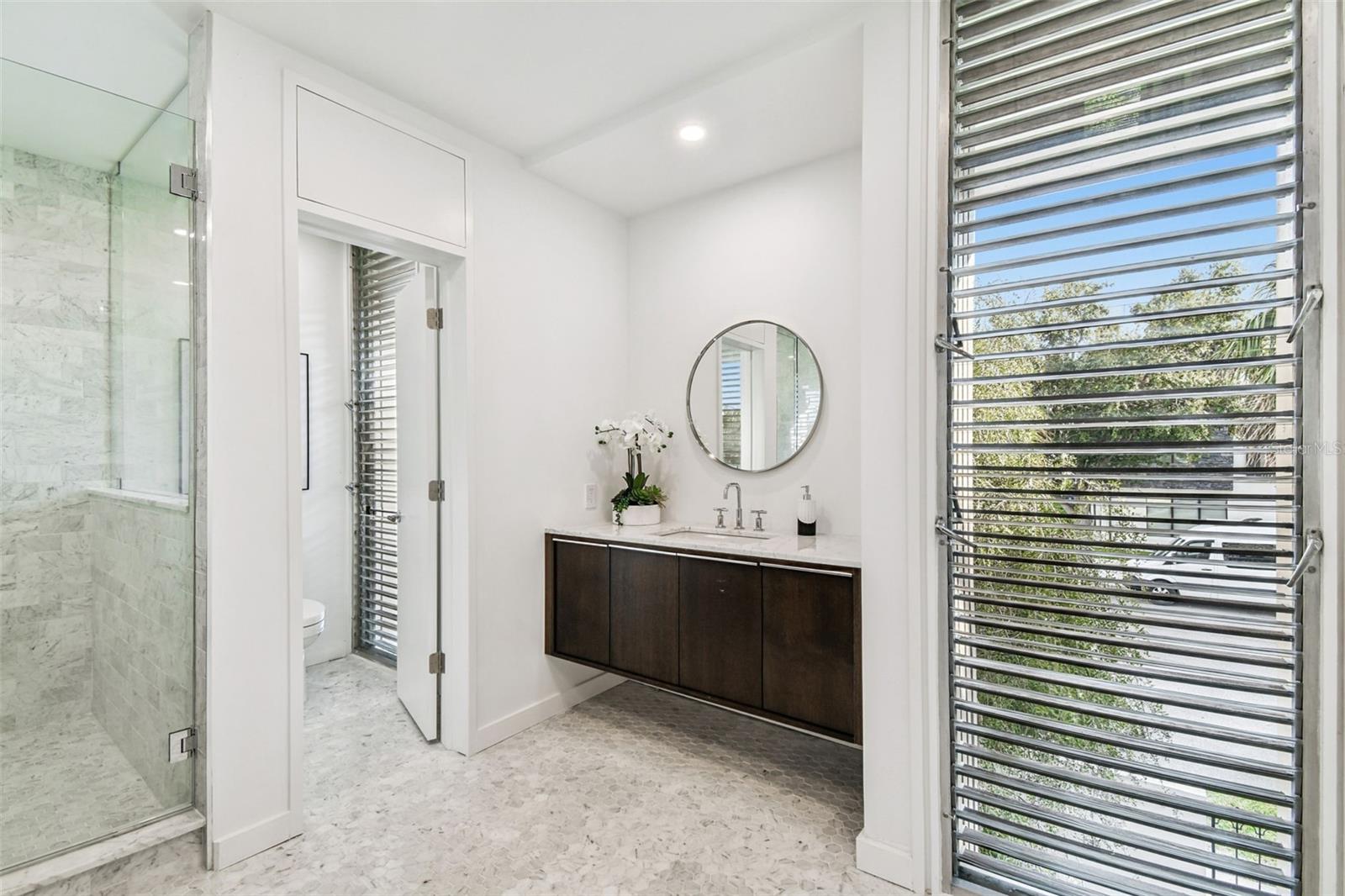 Image 51 of 87 For 41 Bering Street