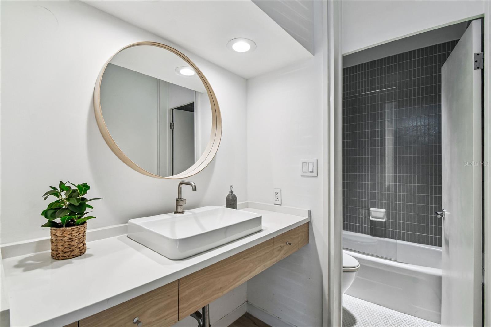 Image 57 of 87 For 41 Bering Street