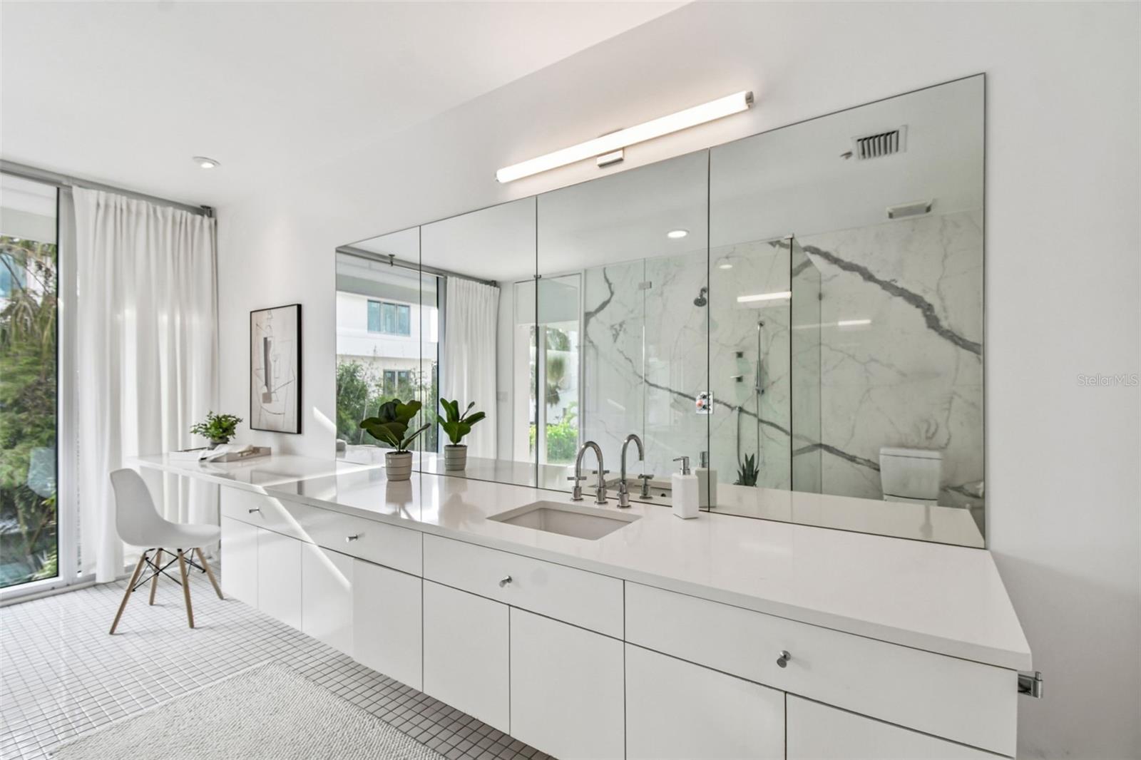 Image 63 of 87 For 41 Bering Street