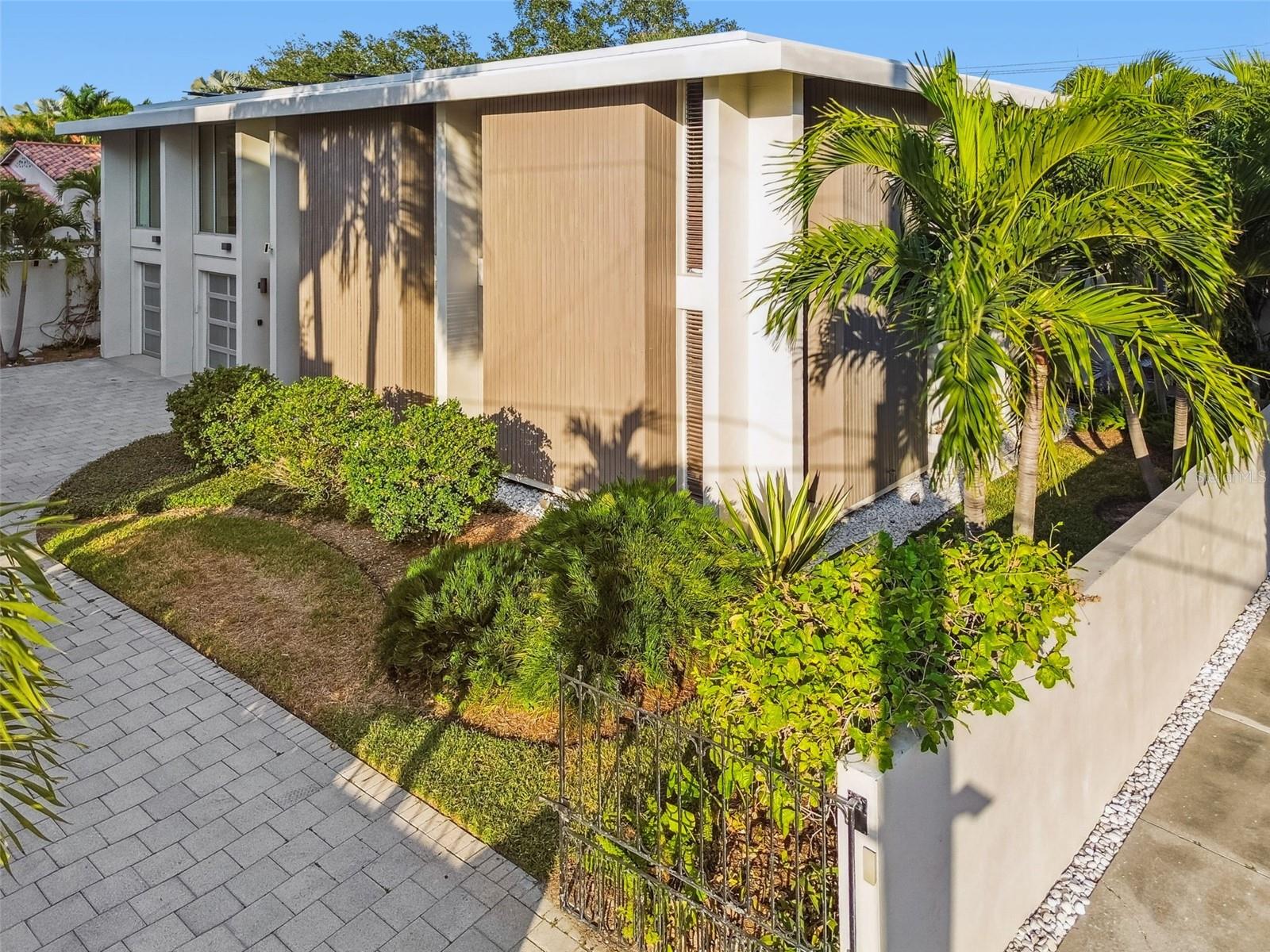 Image 82 of 87 For 41 Bering Street