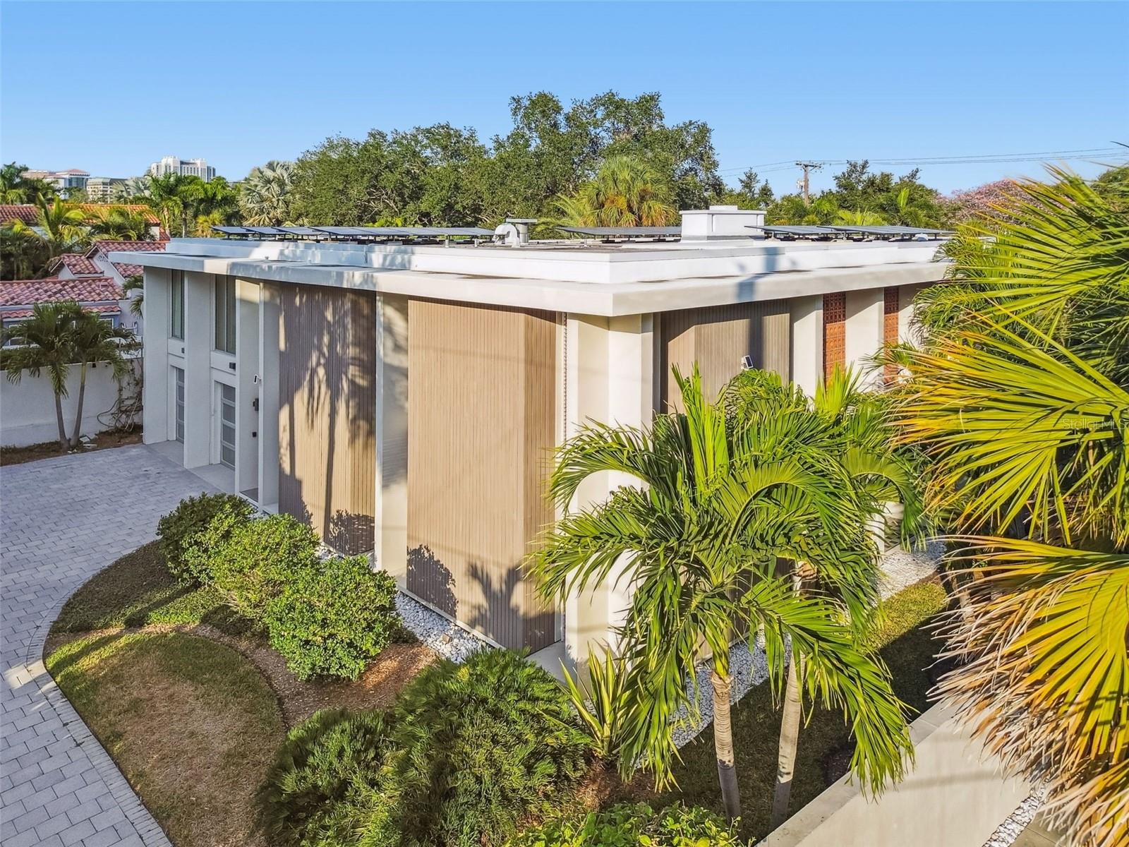 Image 83 of 87 For 41 Bering Street