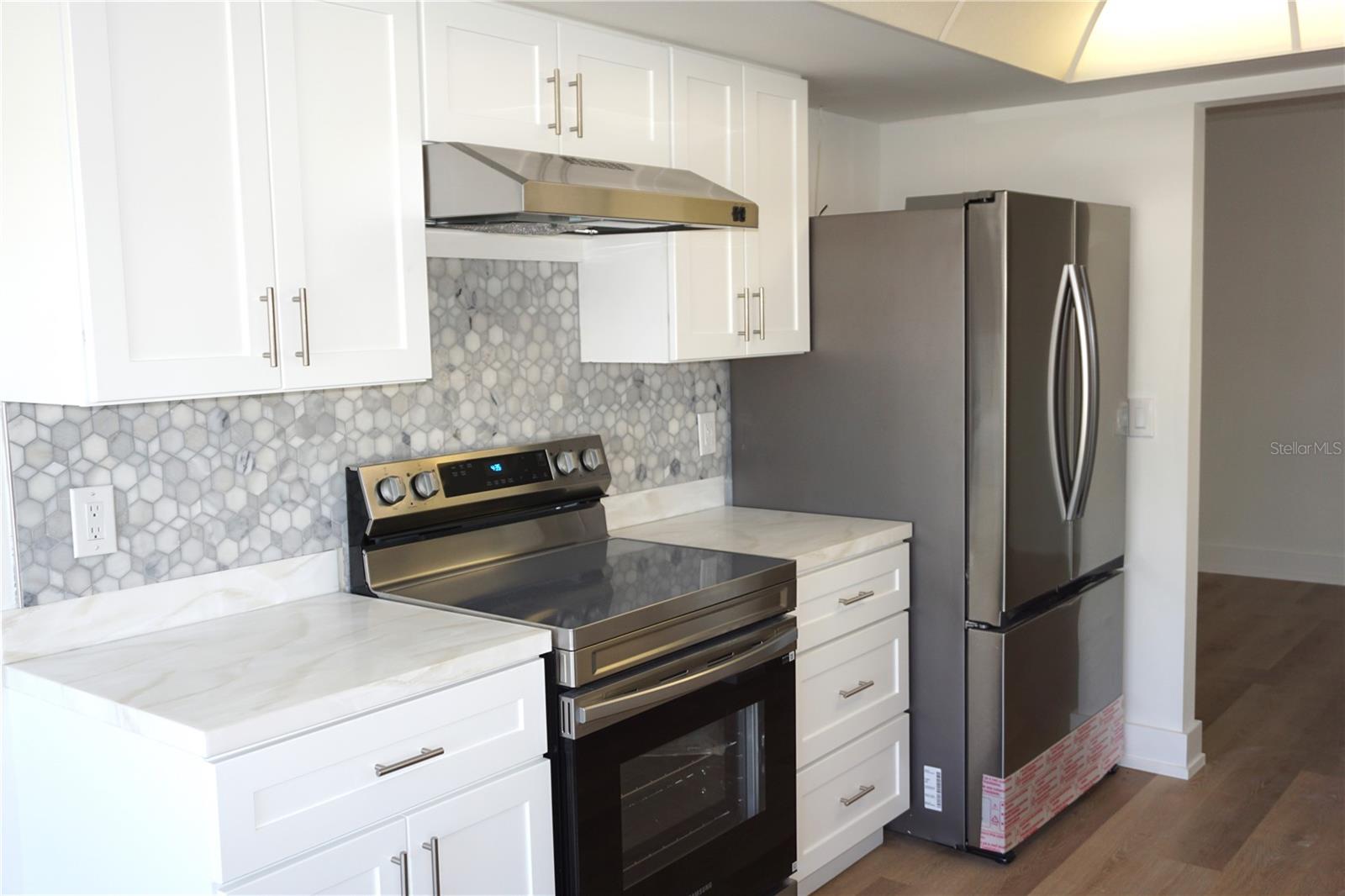 Image 11 of 43 For 9182 42nd Way N 5