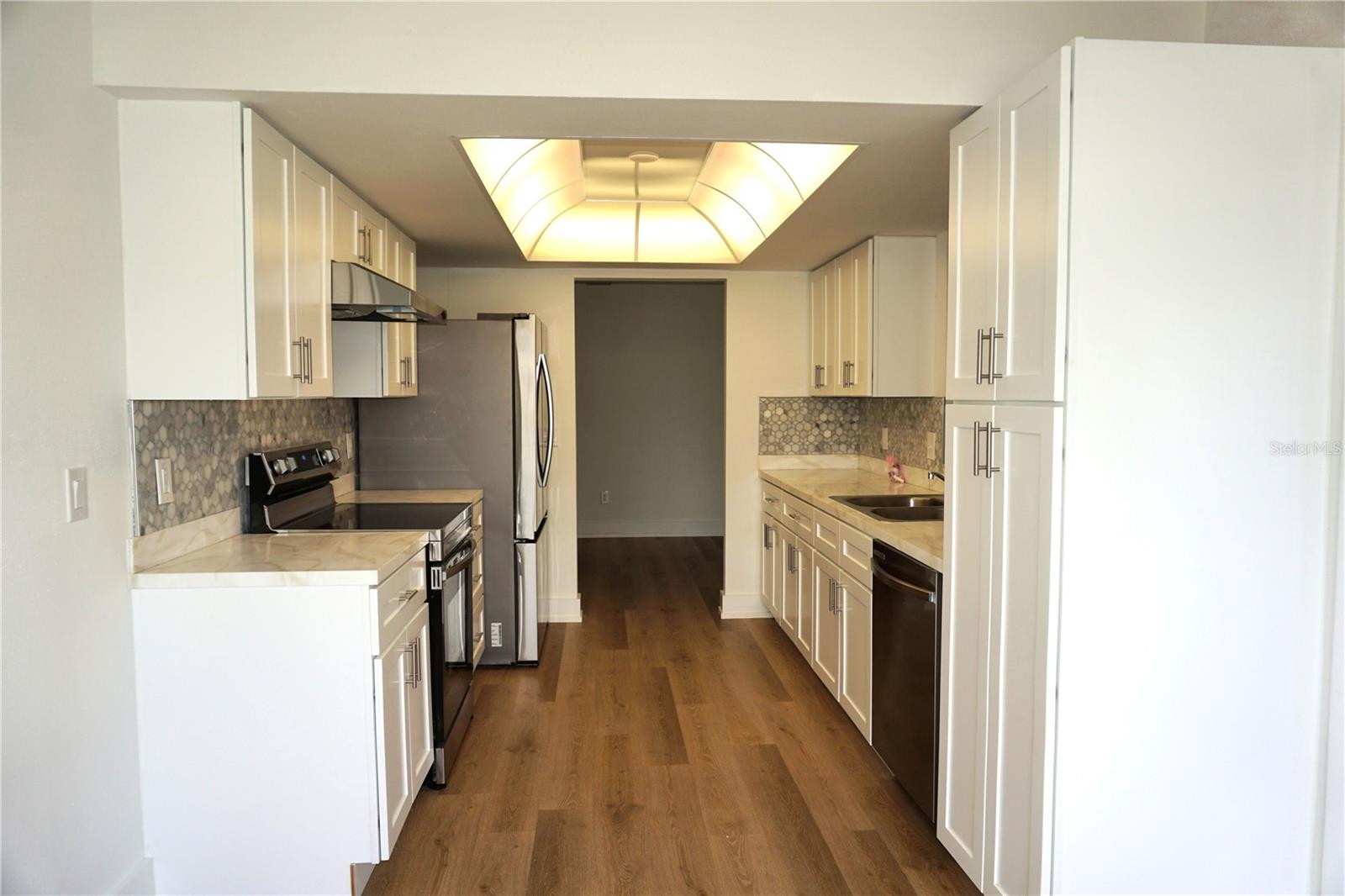 Image 13 of 43 For 9182 42nd Way N 5