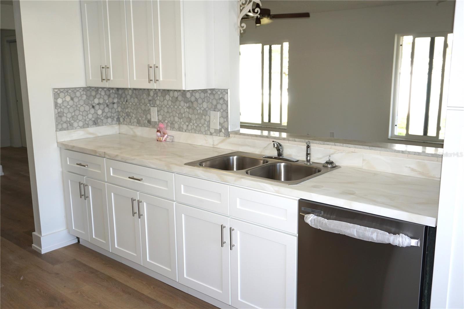 Image 14 of 43 For 9182 42nd Way N 5