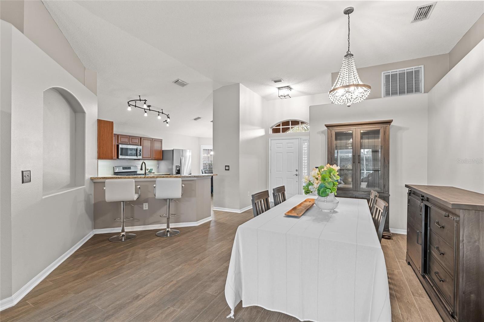 Image 6 of 61 For 6006 Chellas Court