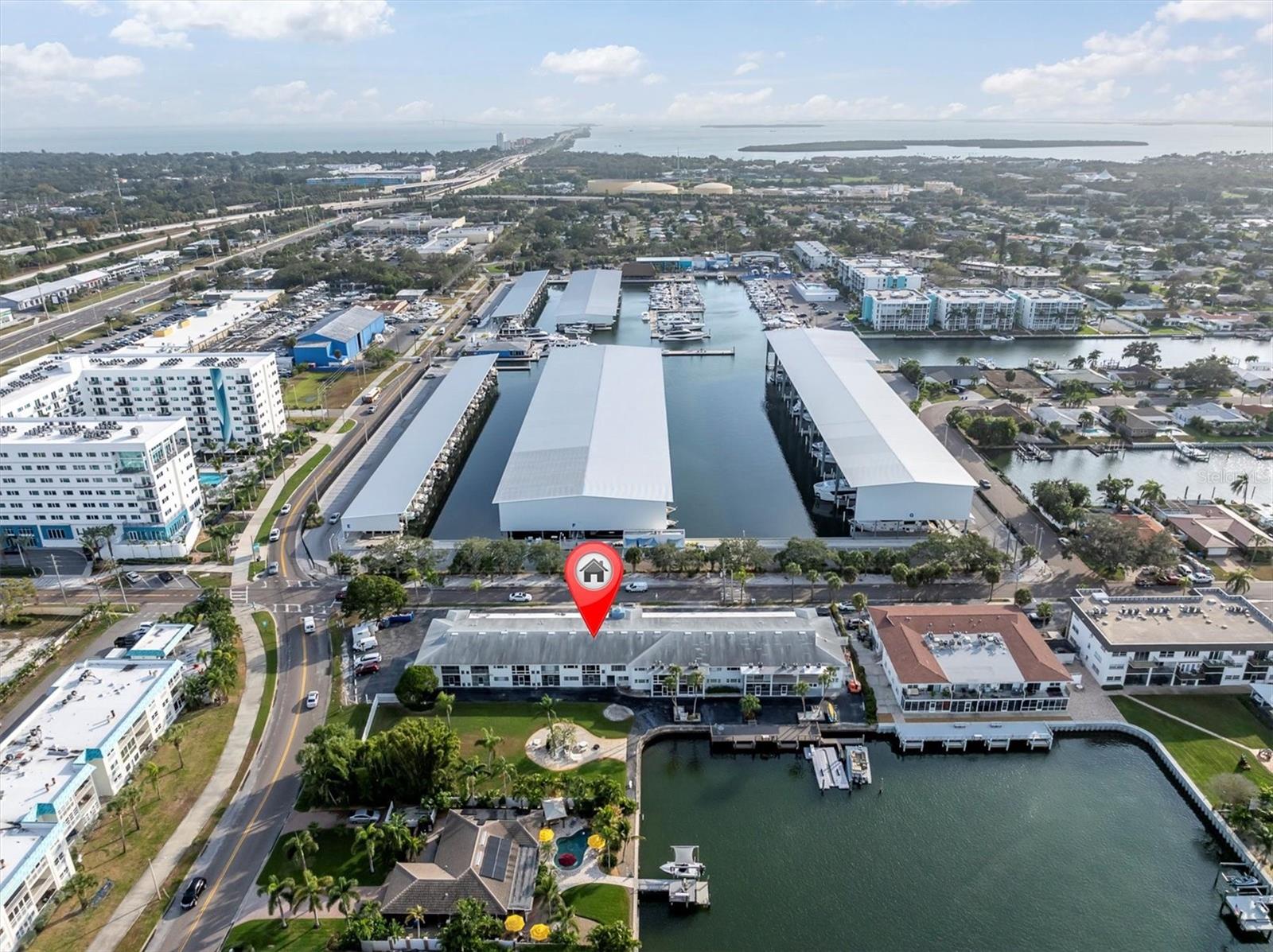 Image 2 of 30 For 3717 46th Avenue S 6