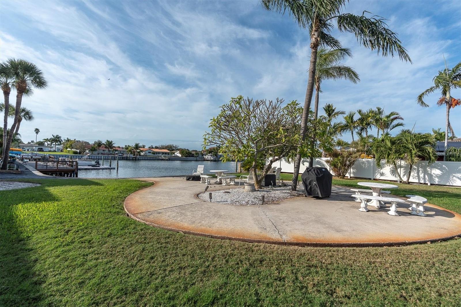 Image 22 of 30 For 3717 46th Avenue S 6