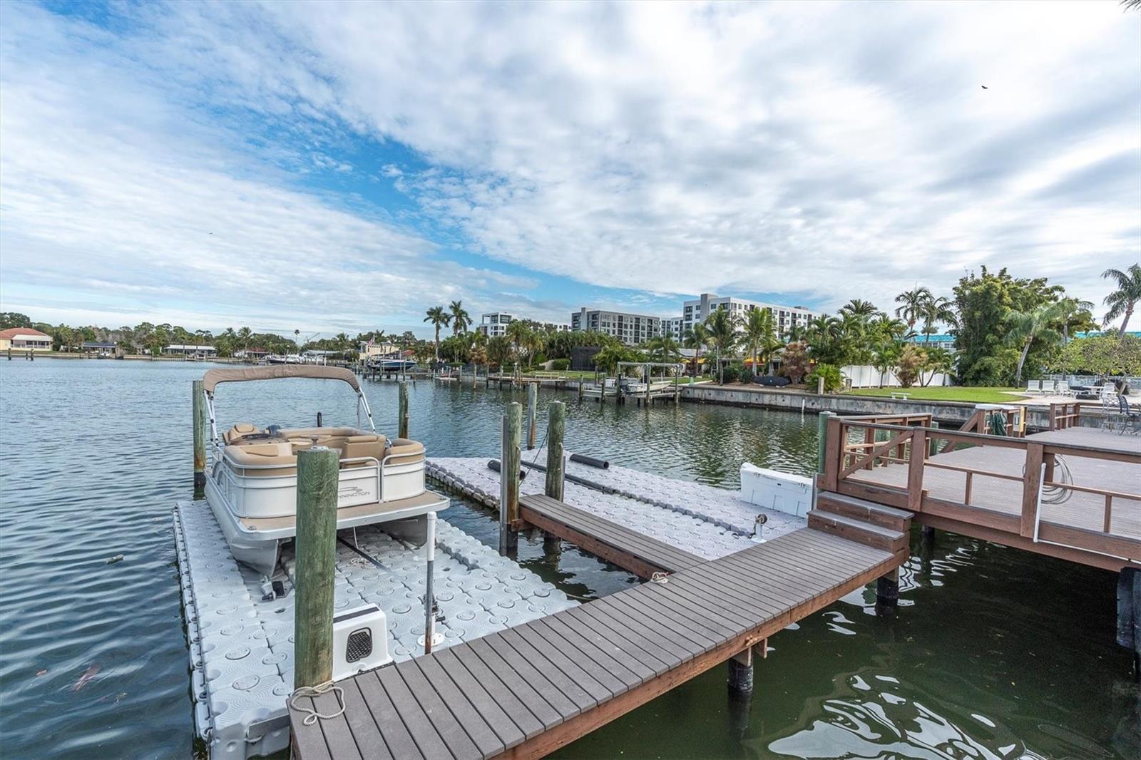 Image 24 of 30 For 3717 46th Avenue S 6