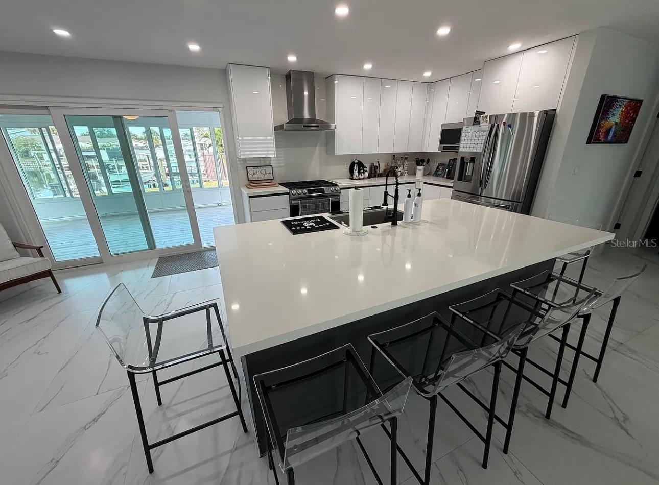 Image 4 of 19 For 1359 40th Avenue Ne