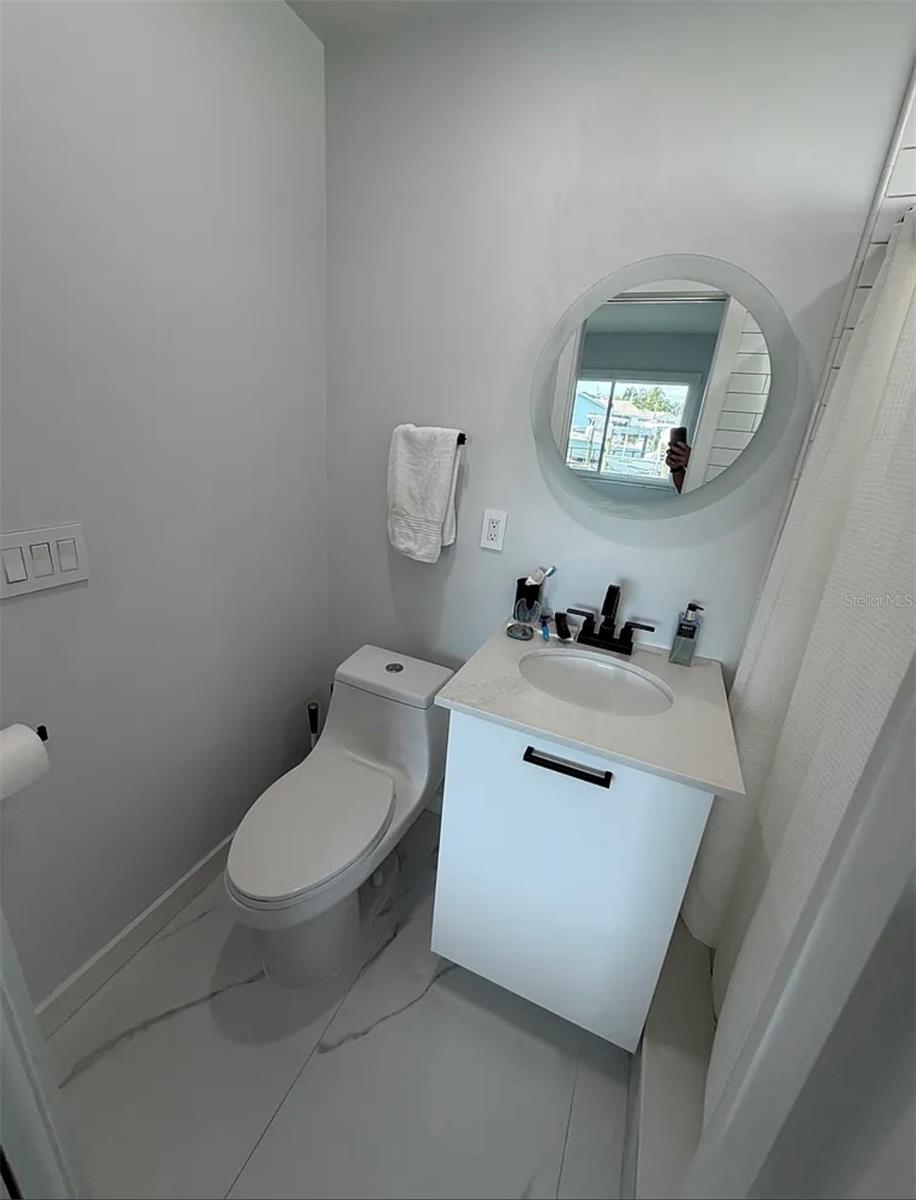 Image 9 of 19 For 1359 40th Avenue Ne