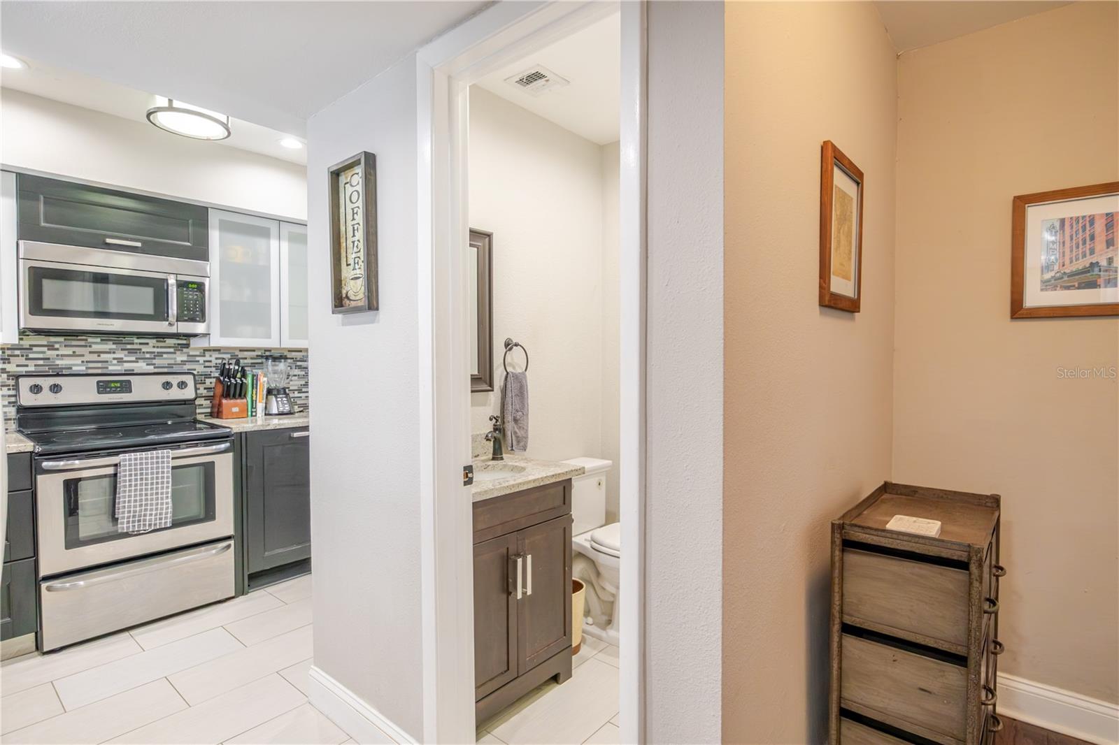 Image 21 of 23 For 1712 Jetton Avenue B