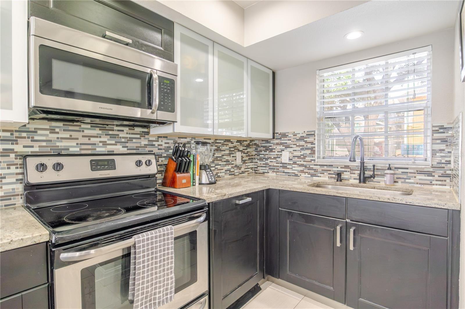 Image 6 of 23 For 1712 Jetton Avenue B