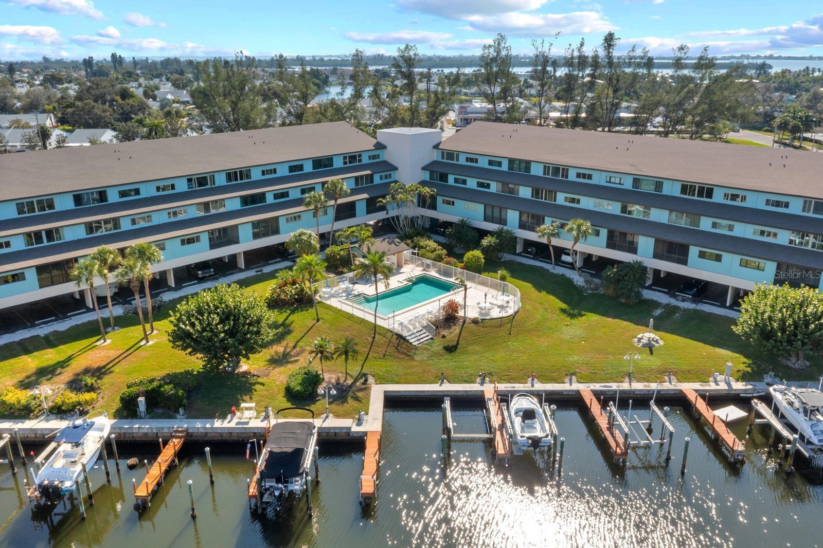 Image 3 of 39 For 9604 Cortez Road W 136