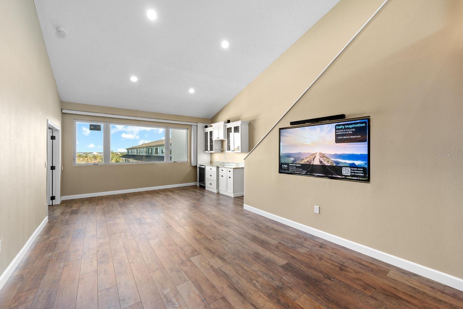 Image 5 of 39 For 9604 Cortez Road W 136