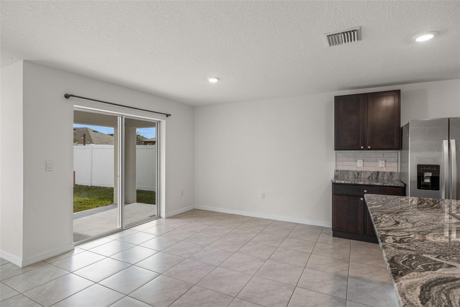 Image 12 of 40 For 4138 Autumn Amber Drive