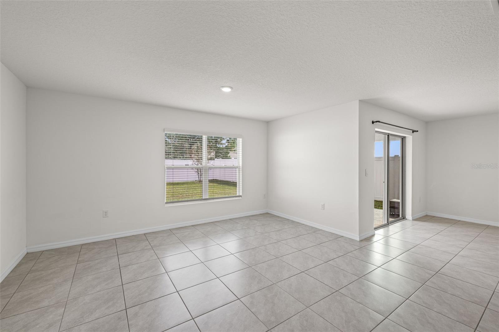 Image 13 of 40 For 4138 Autumn Amber Drive