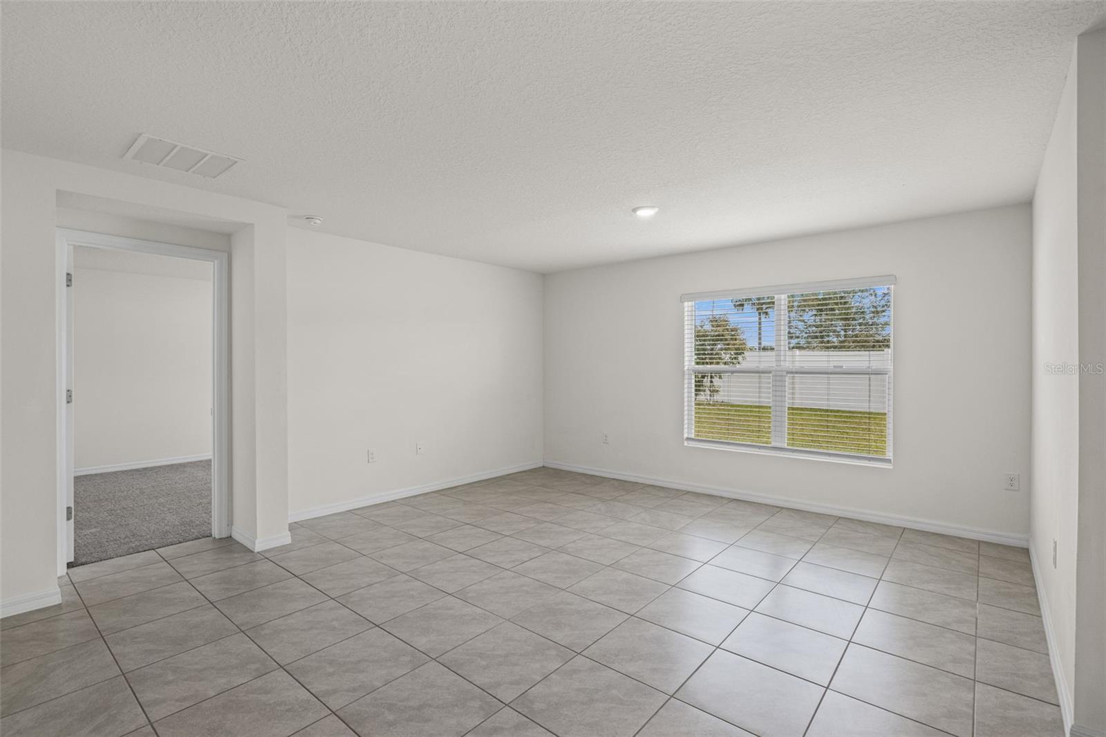 Image 14 of 40 For 4138 Autumn Amber Drive