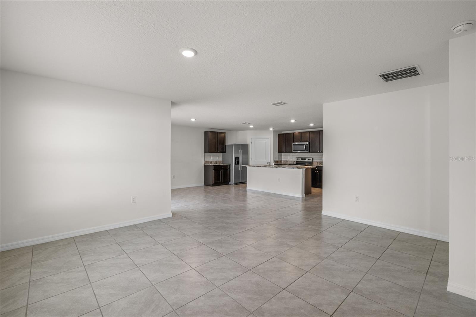 Image 15 of 40 For 4138 Autumn Amber Drive